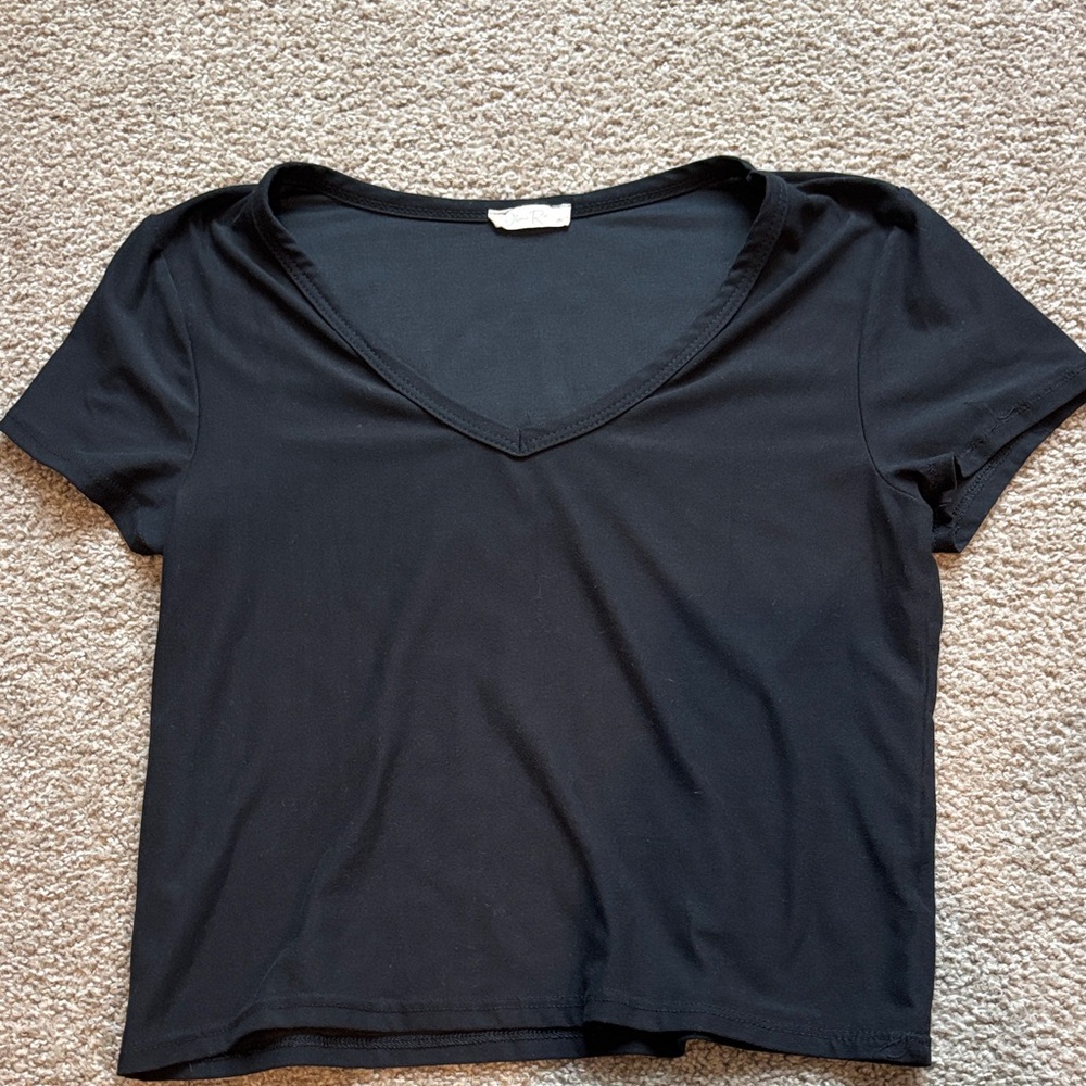 Olivia Rae Black V-Neck Short Sleeve Top